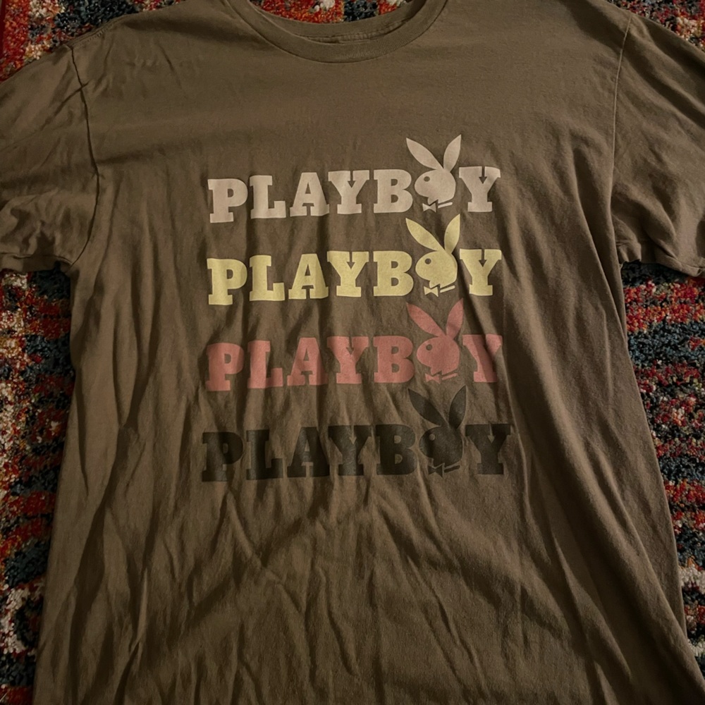 Mens playboy t-shirt. Size L.